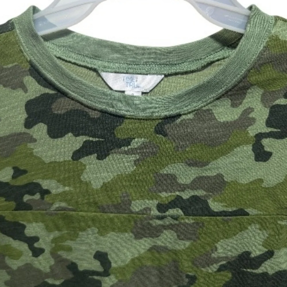 TIME & TRU women's Shirt green camo flutter sleeve Small 4-6 W-093 - Picture 4 of 9